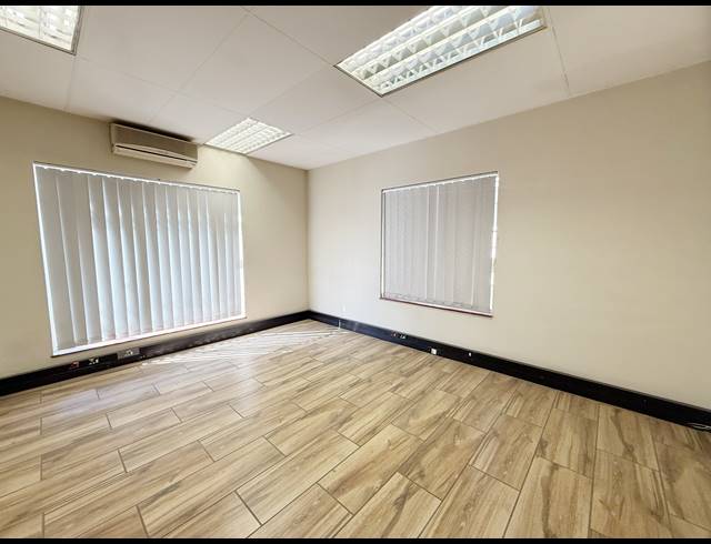 32,345M² WAREHOUSE TO LET IN WADEVILLE